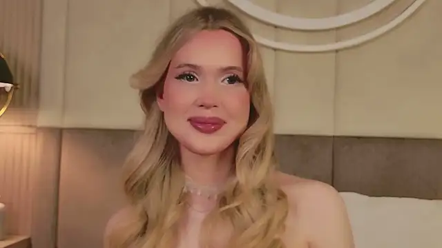 Snapshot of Beckie_White chatting on 05-20-26, 10:29 Beckie White online show from 05-20-26, 10:29