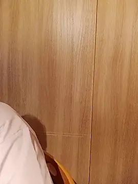 Snapshot of shizuku-kun211 chatting on 02-15-26, 07:02 shizuku-kun211 online show from 02-15-26, 07:02