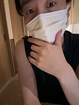 shizuku-kun211 online show from 04-05-26, 06:25