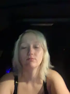 Snapshot of Marilynxo chatting on 02-22-26, 03:42 Marilynxo online show from 02-22-26, 03:42