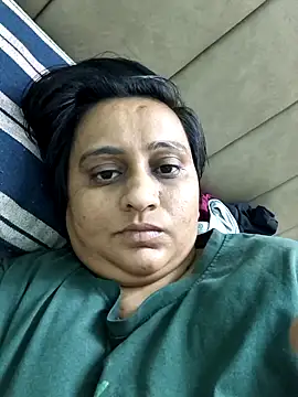 Snapshot of Shivangi_cam chatting on 02-14-26, 12:38 Shivangi cam online show from 02-14-26, 12:38