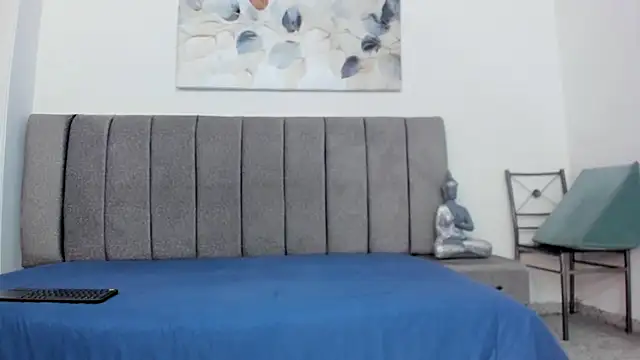 Giselle James online show from 07-08-26, 07:58