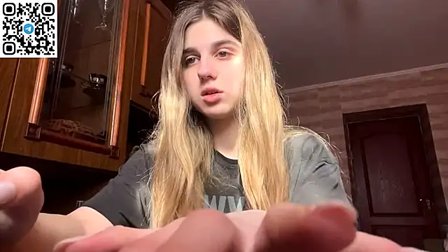 Snapshot of LovelySilk_63 chatting on 03-02-26, 08:54 LovelySilk 63 online show from 03-02-26, 08:54