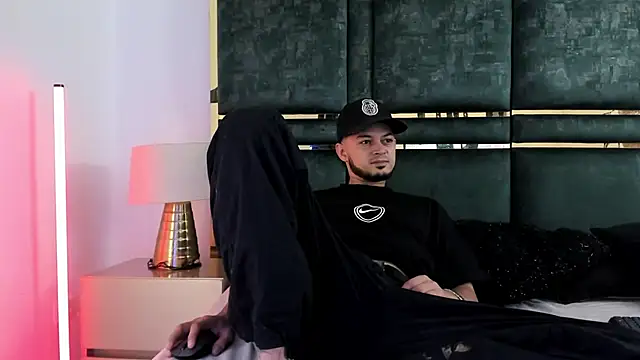 GaelyCoral online show from 04-09-26, 11:49