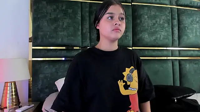 GaelyCoral online show from 04-19-26, 06:10