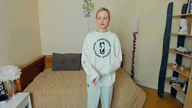 LolaStusse online show from 03-01-26, 07:52