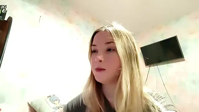 TiaBIanks online show from 03-10-26, 10:08