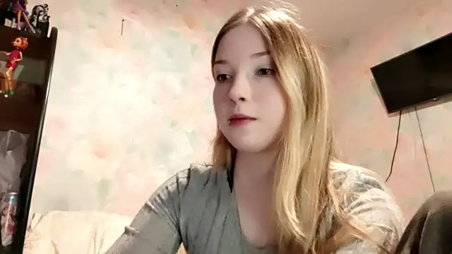 TiaBIanks online show from 04-15-26, 10:43