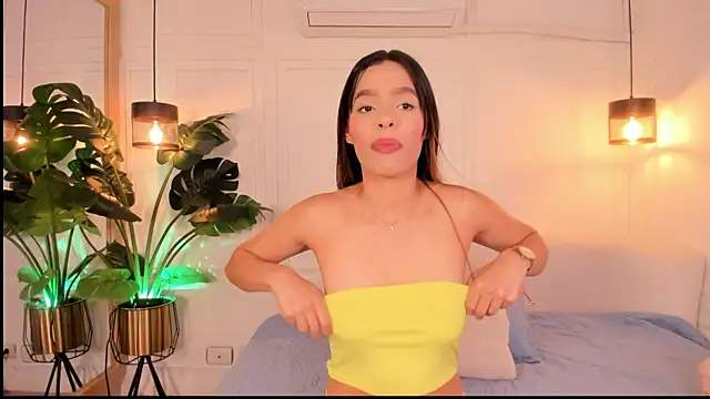 Nicole Whittee online show from 02-23-26, 07:58