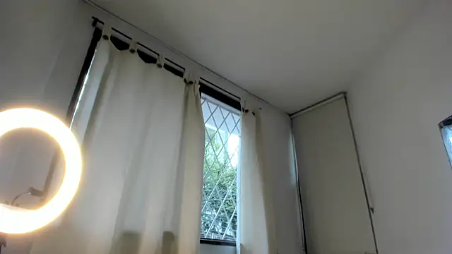 KimSantos online show from 02-08-26, 09:56