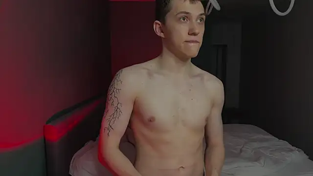 Snapshot of cronck52 chatting on 02-20-26, 10:44 cronck52 online show from 02-20-26, 10:44