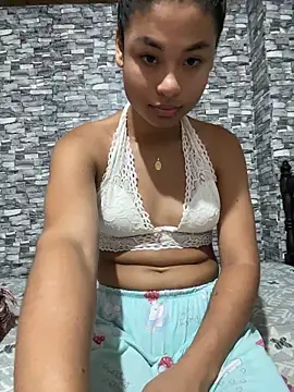 Snapshot of Romie_rous chatting on 05-24-26, 06:52 Romie rous online show from 05-24-26, 06:52