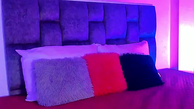 Snapshot of Madison_Rosee chatting on 02-24-26, 11:33 Madison Rosee online show from 02-24-26, 11:33