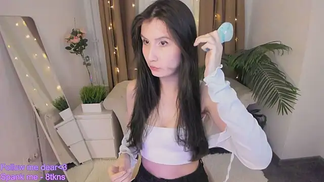 Snapshot of avrora_shy_ chatting on 02-27-26, 11:54 avrora shy online show from 02-27-26, 11:54