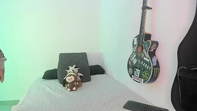 Aria x Orien  online show from 02-17-26, 04:59