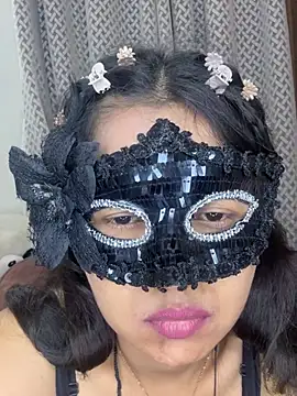 Snapshot of raavigirl chatting on 05-17-26, 05:57 raavigirl online show from 05-17-26, 05:57