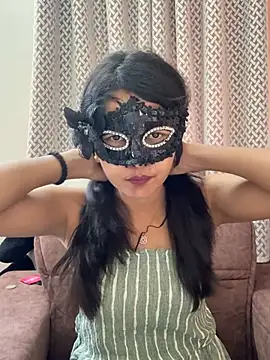 Snapshot of raavigirl chatting on 05-07-26, 10:51 raavigirl online show from 05-07-26, 10:51