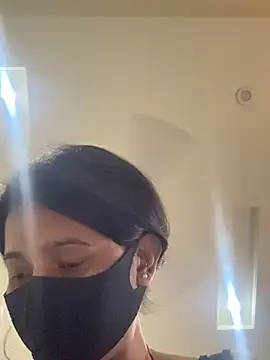 raavigirl online show from 03-15-26, 08:21