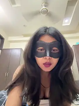 raavigirl online show from 03-28-26, 07:09