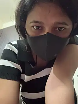 raavigirl online show from 03-05-26, 04:47