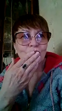 SophieBurns online show from 03-25-26, 02:05