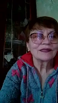 SophieBurns online show from 03-28-26, 01:34