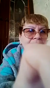 SophieBurns online show from 04-14-26, 08:41