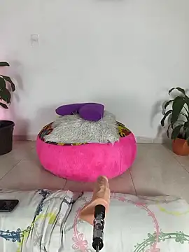Snapshot of AnnieWestley chatting on 05-26-26, 11:47 AnnieWestley online show from 05-26-26, 11:47
