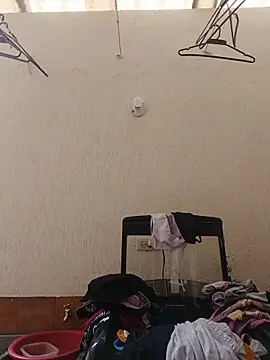 MajoArias online show from 04-18-26, 06:32