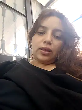 Snapshot of MajoArias chatting on 02-20-26, 06:10 MajoArias online show from 02-20-26, 06:10