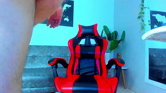 Snapshot of Alessrose chatting on 02-27-26, 07:57 Alessrose online show from 02-27-26, 07:57