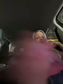 Snapshot of PrincessCutz1 chatting on 02-21-26, 04:20 PrincessCutz1 online show from 02-21-26, 04:20