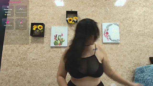 Sophie Tyler online show from 03-09-26, 01:36