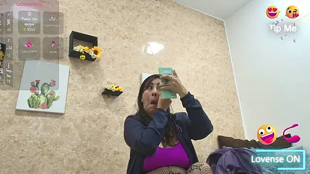 Sophie Tyler online show from 03-18-26, 01:46