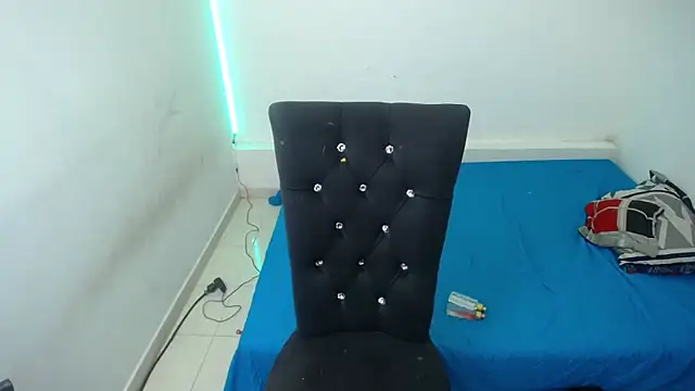 Naomy Reiden online show from 02-12-26, 06:29