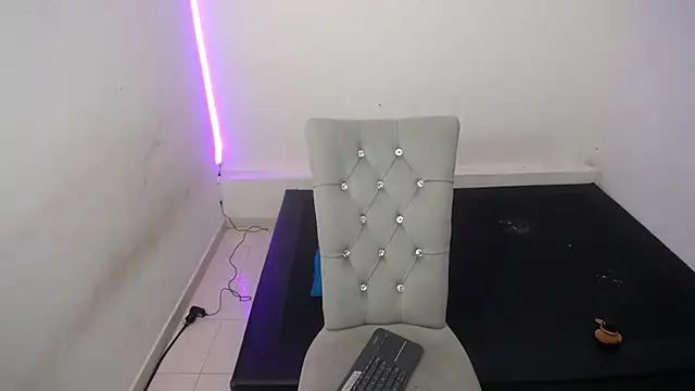 Naomy Reiden online show from 03-29-26, 12:34