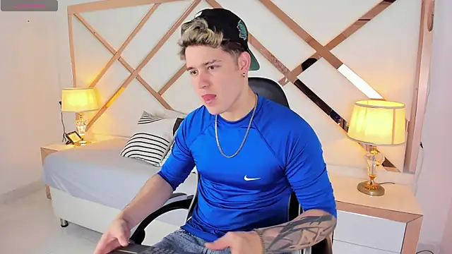 rayan linxx online show from 02-17-26, 07:22