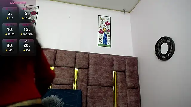 Snapshot of FRANCESCA_LOVE_ chatting on 05-05-26, 03:20 FRANCESCA LOVE online show from 05-05-26, 03:20