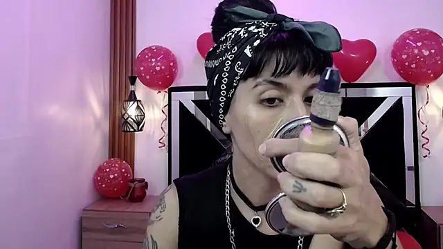 Snapshot of FRANCESCA_LOVE_ chatting on 02-18-26, 12:12 FRANCESCA LOVE online show from 02-18-26, 12:12