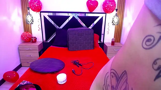 Snapshot of FRANCESCA_LOVE_ chatting on 02-22-26, 02:30 FRANCESCA LOVE online show from 02-22-26, 02:30