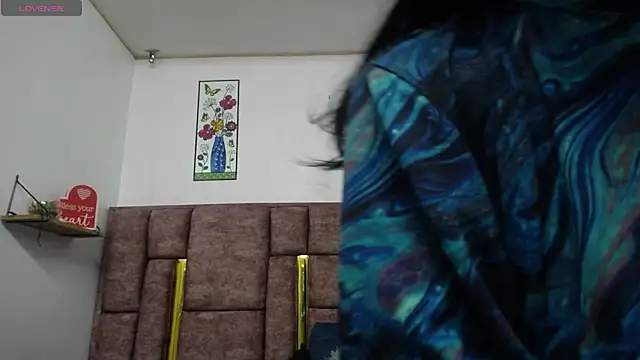 Snapshot of FRANCESCA_LOVE_ chatting on 04-24-26, 04:03 FRANCESCA LOVE online show from 04-24-26, 04:03