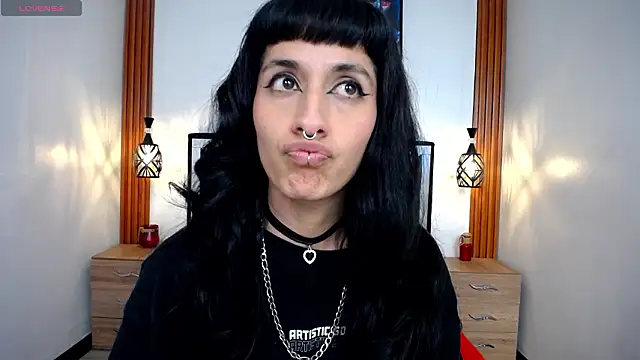 FRANCESCA LOVE  online show from 03-24-26, 06:52