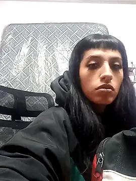 FRANCESCA LOVE  online show from 04-16-26, 12:11