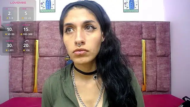 Snapshot of FRANCESCA_LOVE_ chatting on 05-13-26, 05:25 FRANCESCA LOVE online show from 05-13-26, 05:25