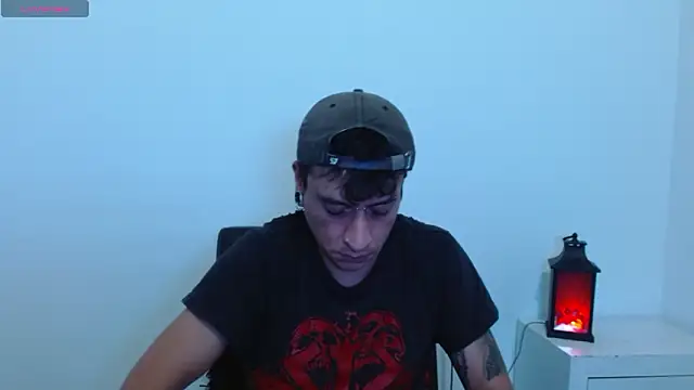 SkinnyDevil12 online show from 02-11-26, 04:12