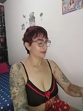 Snapshot of Charlotte_gray_ chatting on 06-25-26, 03:26 Charlotte gray online show from 06-25-26, 03:26