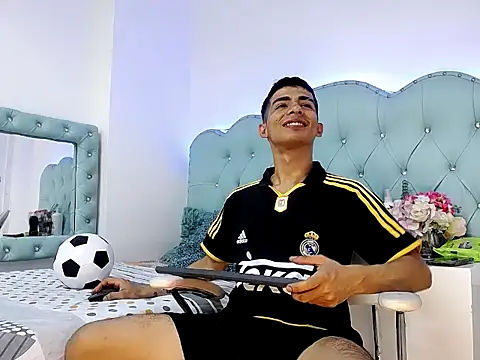 Apolo Richards online show from 02-17-26, 07:44