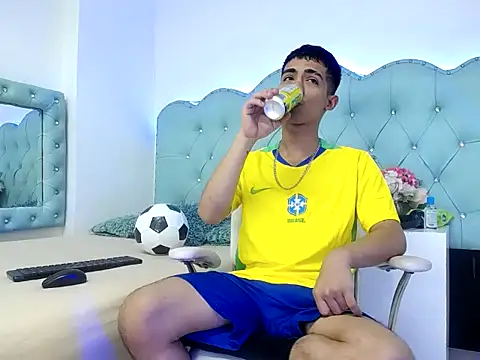 Apolo Richards online show from 02-20-26, 07:38