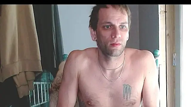 Snapshot of cguffey2284 chatting on 04-28-26, 10:14 cguffey2284 online show from 04-28-26, 10:14