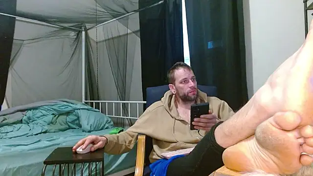 cguffey2284 online show from 02-15-26, 12:59